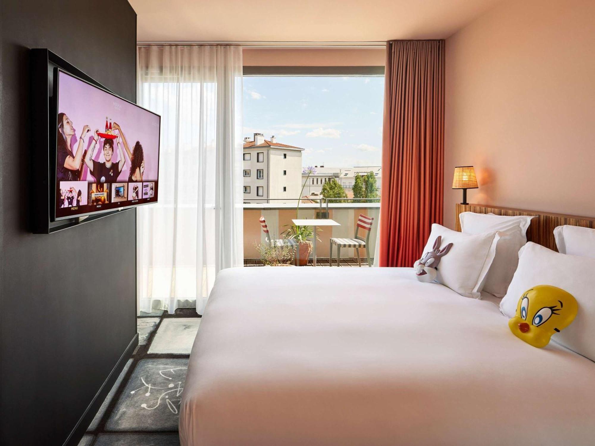 Mama Shelter Lyon Hotel Exterior photo